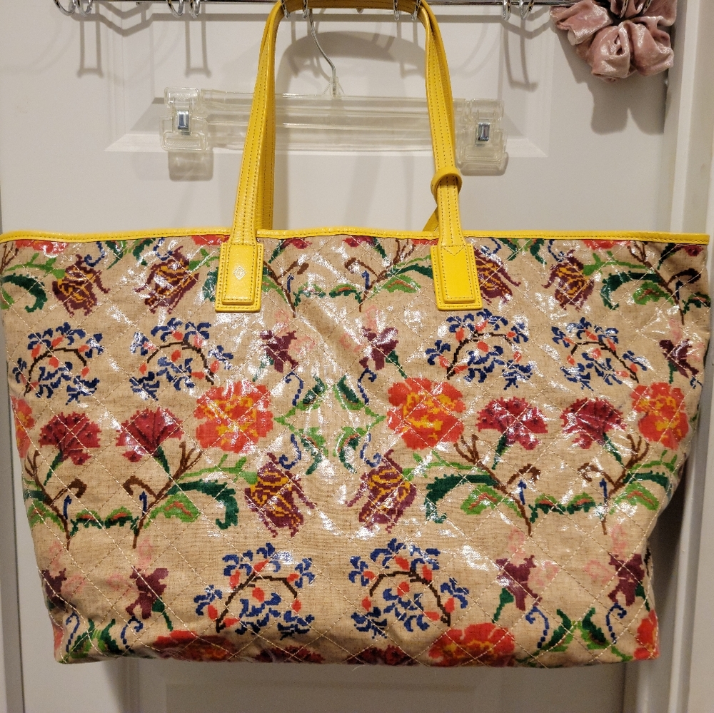 Vera Bradley Tote
